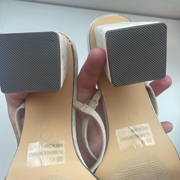 NWT Lulu tan block heels 6.5 - Picture 5 of 6